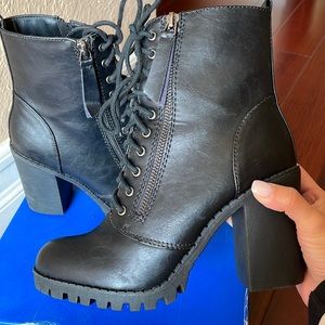Combat Boots with heel